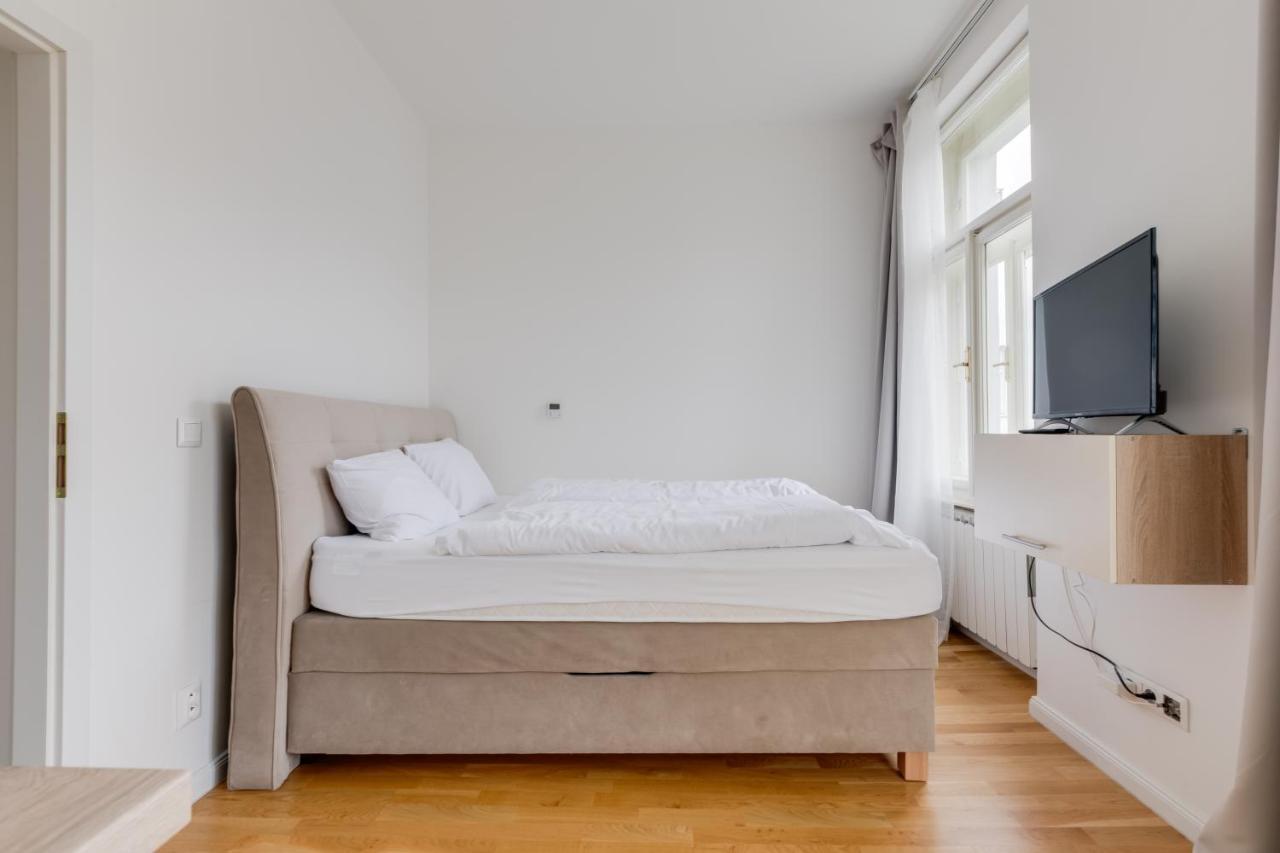 Jt'S Apartments Spanelska Str. Praha Eksteriør bilde