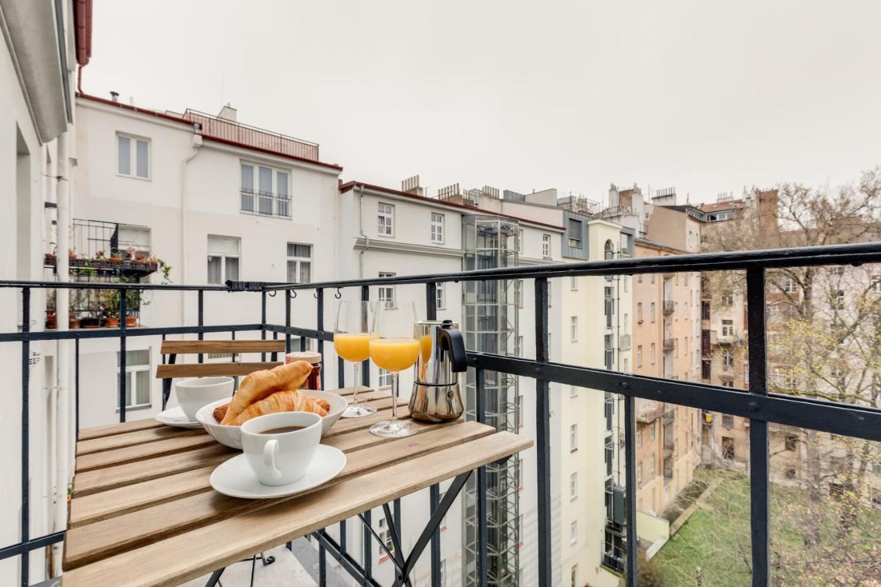Jt'S Apartments Spanelska Str. Praha Eksteriør bilde